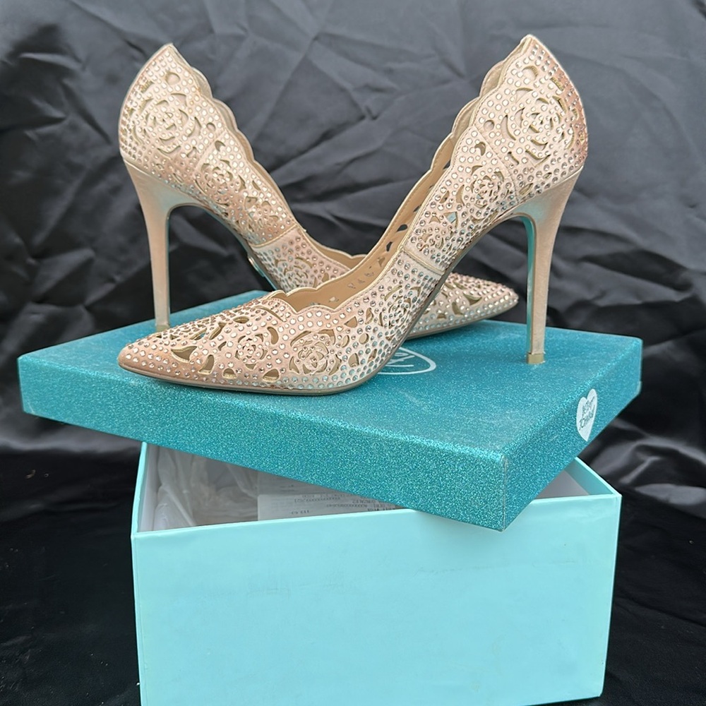 Heel pump - Picture 3 of 6